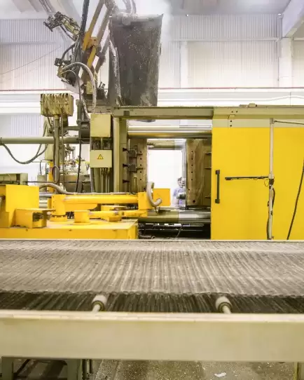 Industrial machine in a factory, representing targeted PPC for industrial manufacturing.